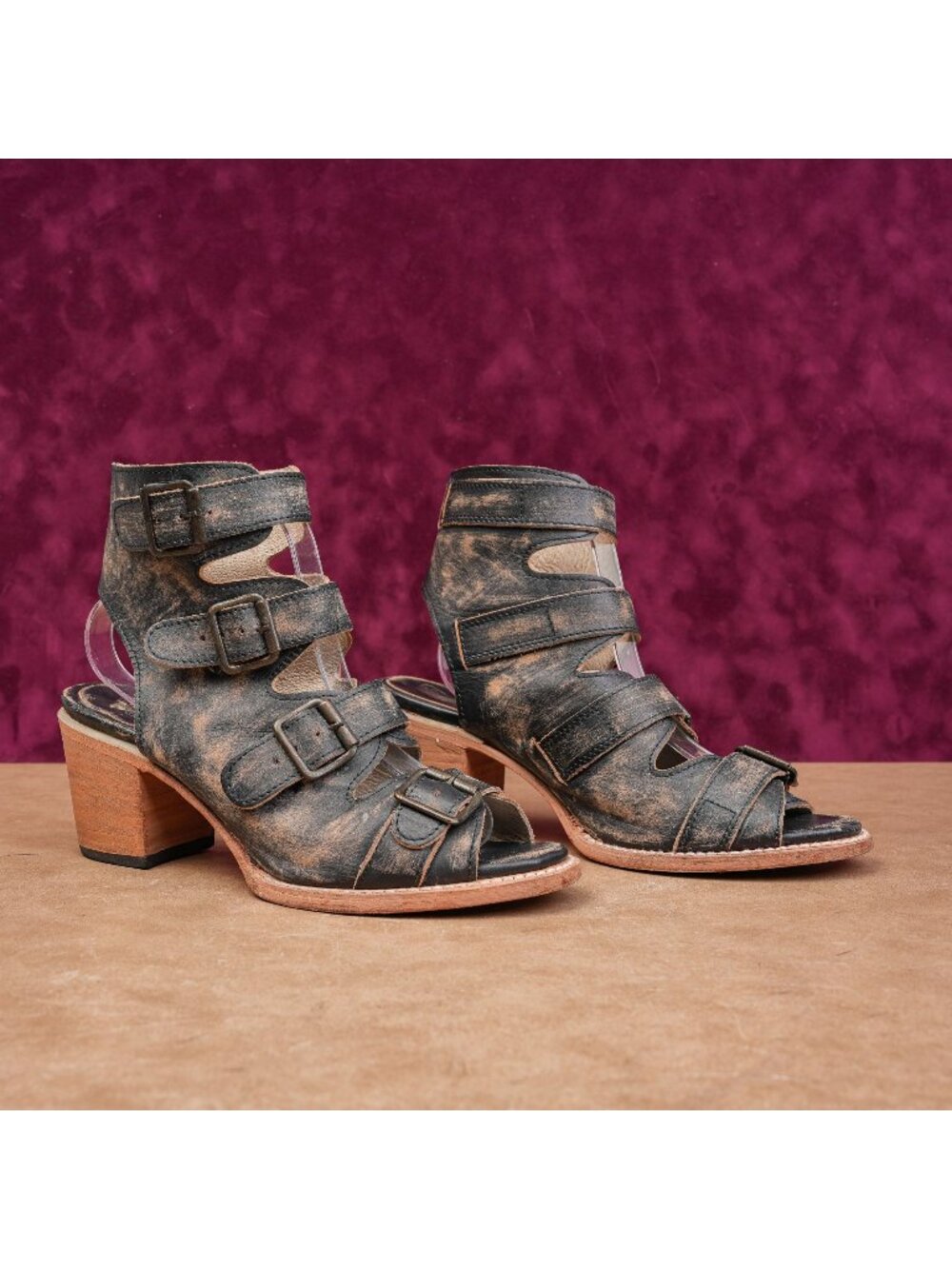 Freebird Women Quail Distress Dark Brown leather Buckle Sandals Sz 10